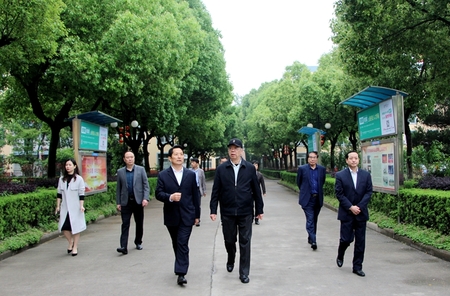 教育部首任德育處長孫學策到安徽綠海商務職業學院考察指導