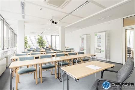 安徽工業大學成人教育專升本（學制一般為3-4年）